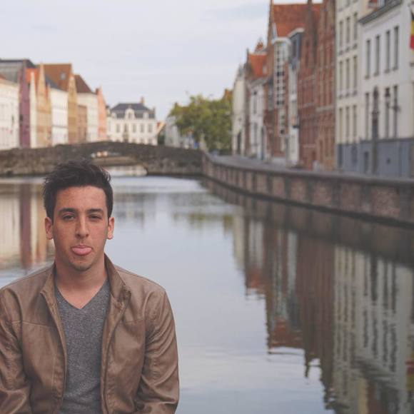 Meet your Posher, Andres - Picture 1 of 1